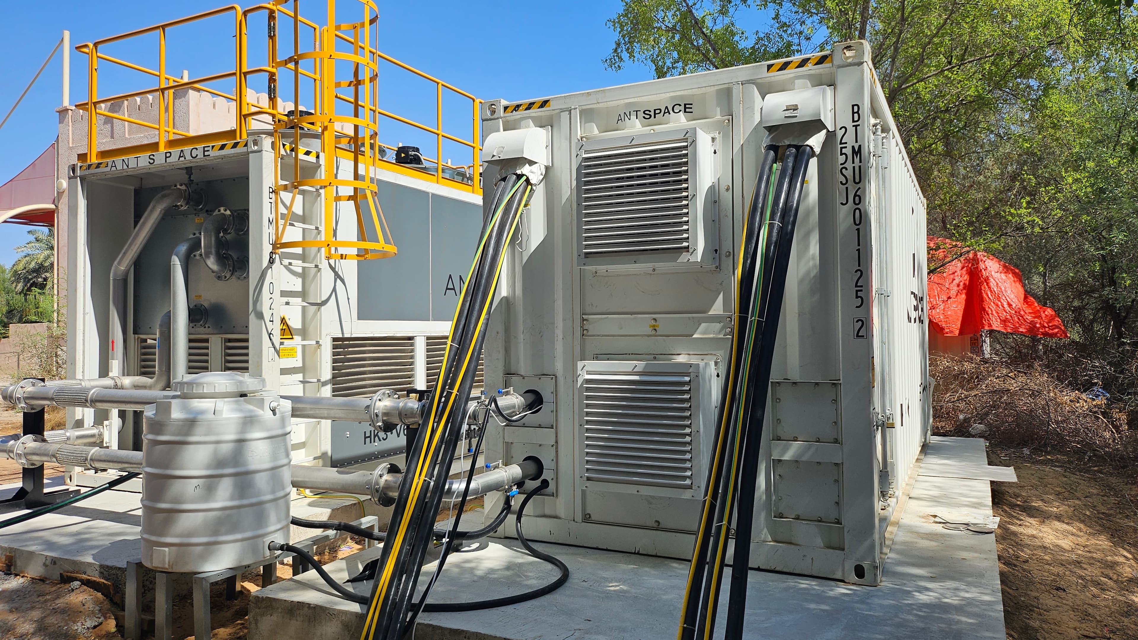 Hydro-Cooled Antspace Site